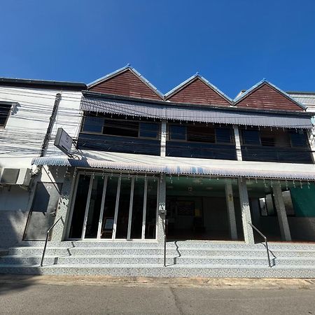 ホテル Soleil Haus - Huahin エクステリア 写真