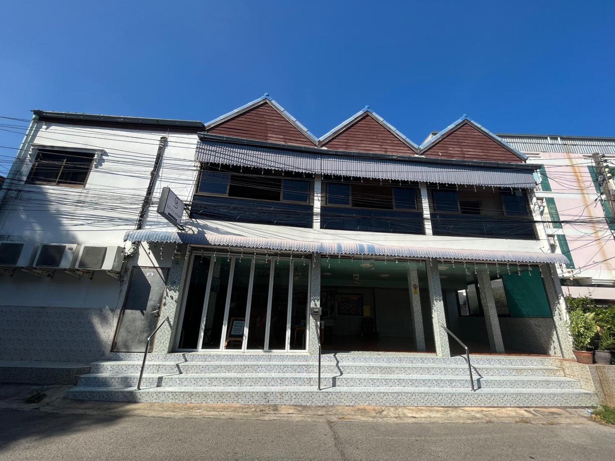 ホテル Soleil Haus - Huahin エクステリア 写真